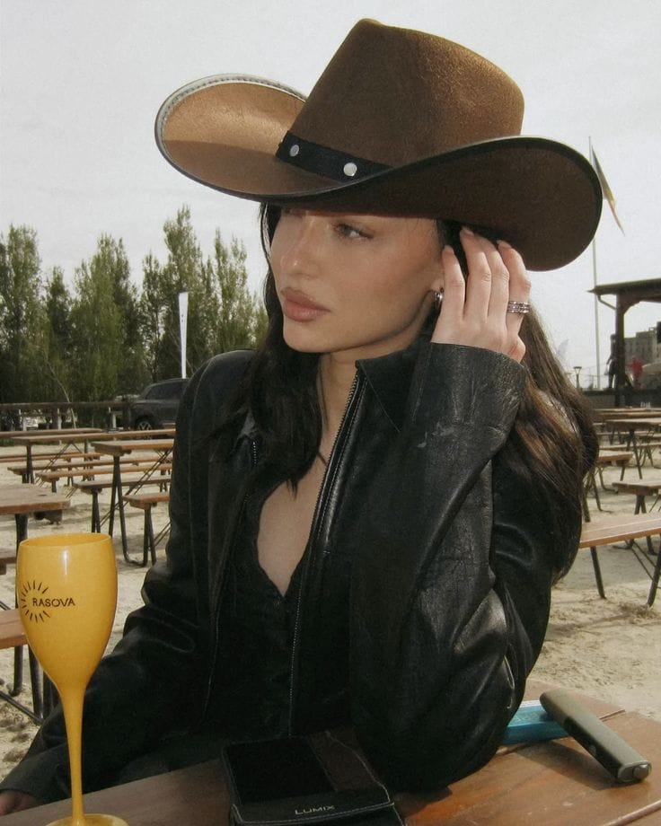 𓅂 ℳ𝒾𝒶 𝒫𝓇ℯ𝓈𝒸ℴ𝓉𝓉𓂂𓂃🦋